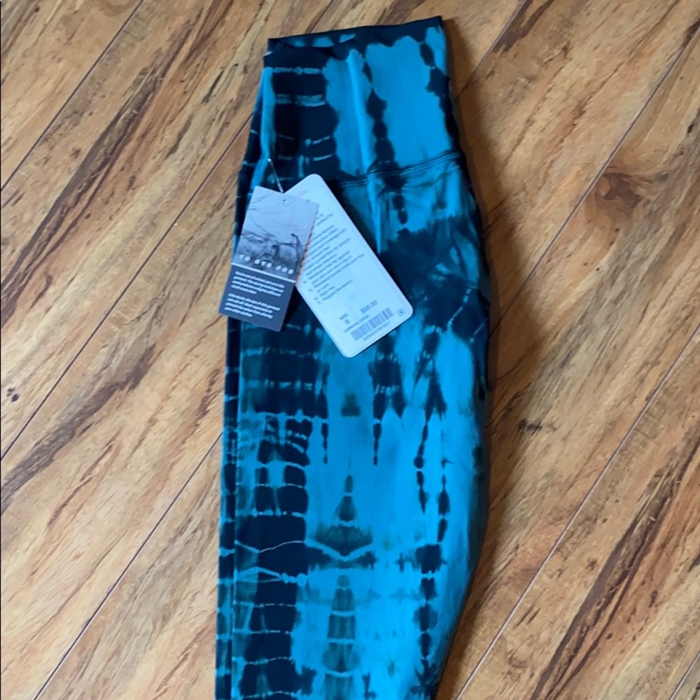 Lululemon Shibori Wunder Under high rise